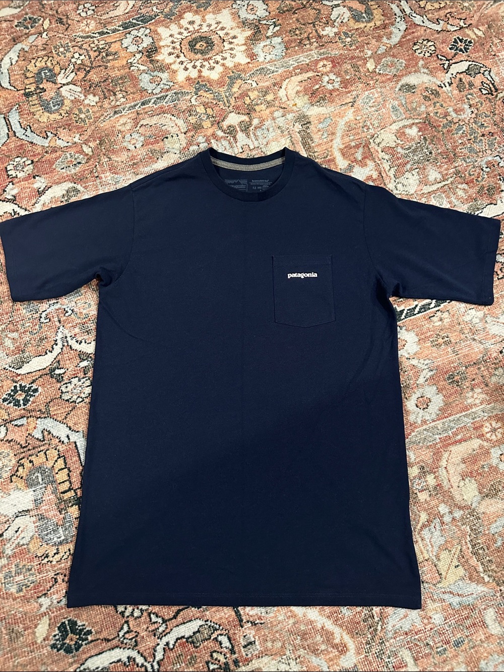 Patagonia Men's Navy Pocket Tee Size Small